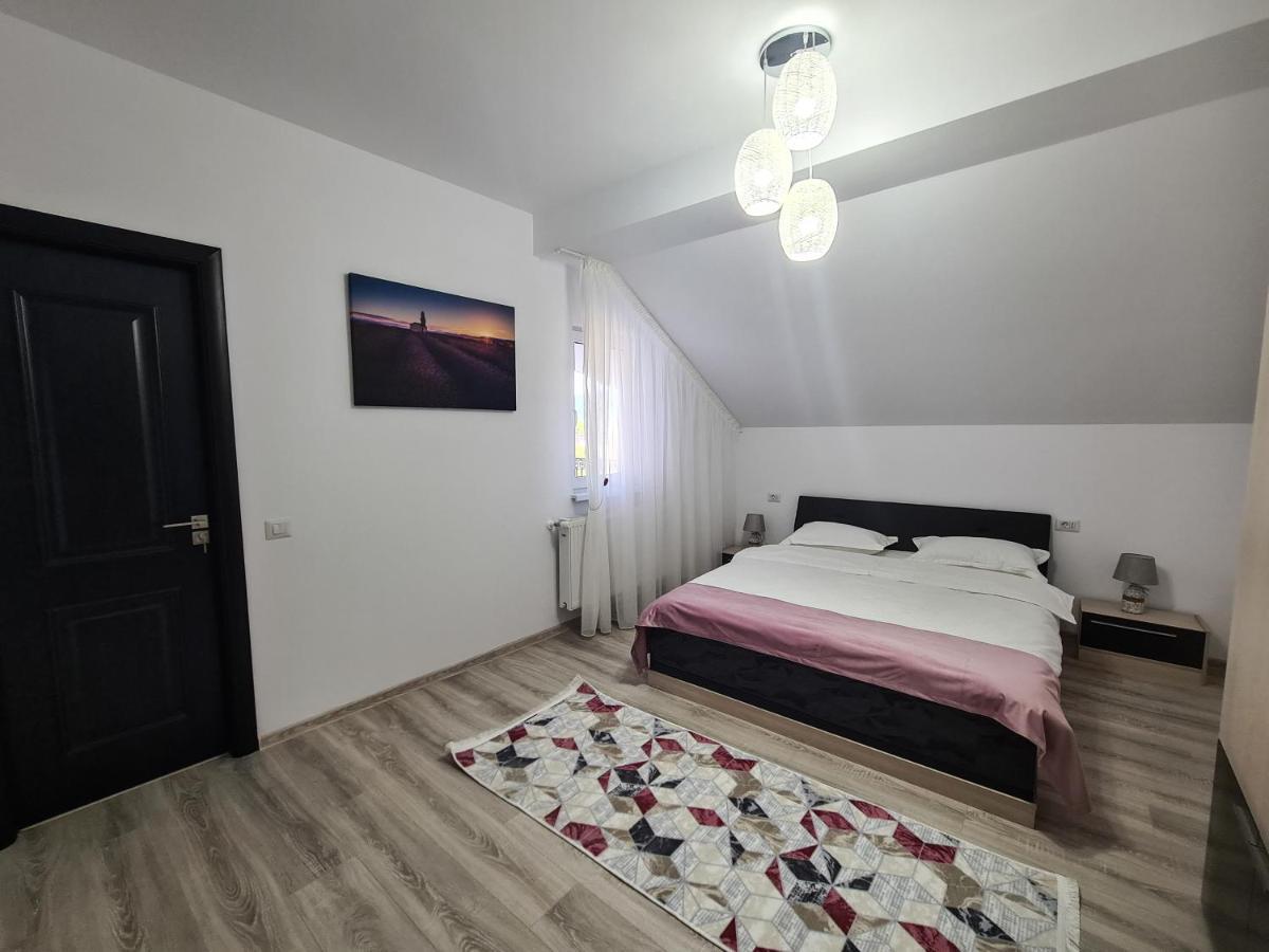 Pensiunea Lavanda, Piatra-Neamt Karácsonkő Kültér fotó