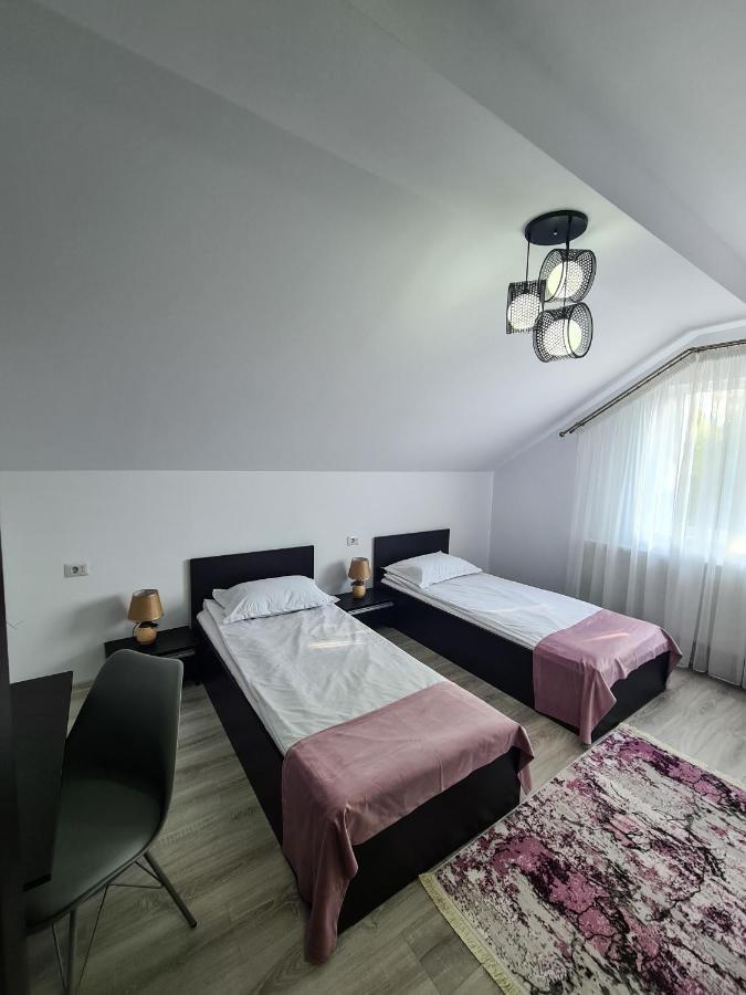 Pensiunea Lavanda, Piatra-Neamt Karácsonkő Kültér fotó