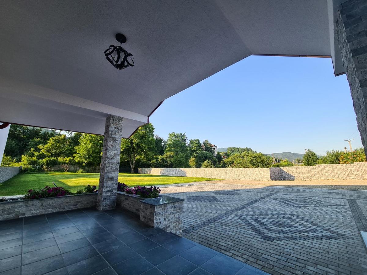Pensiunea Lavanda, Piatra-Neamt Karácsonkő Kültér fotó