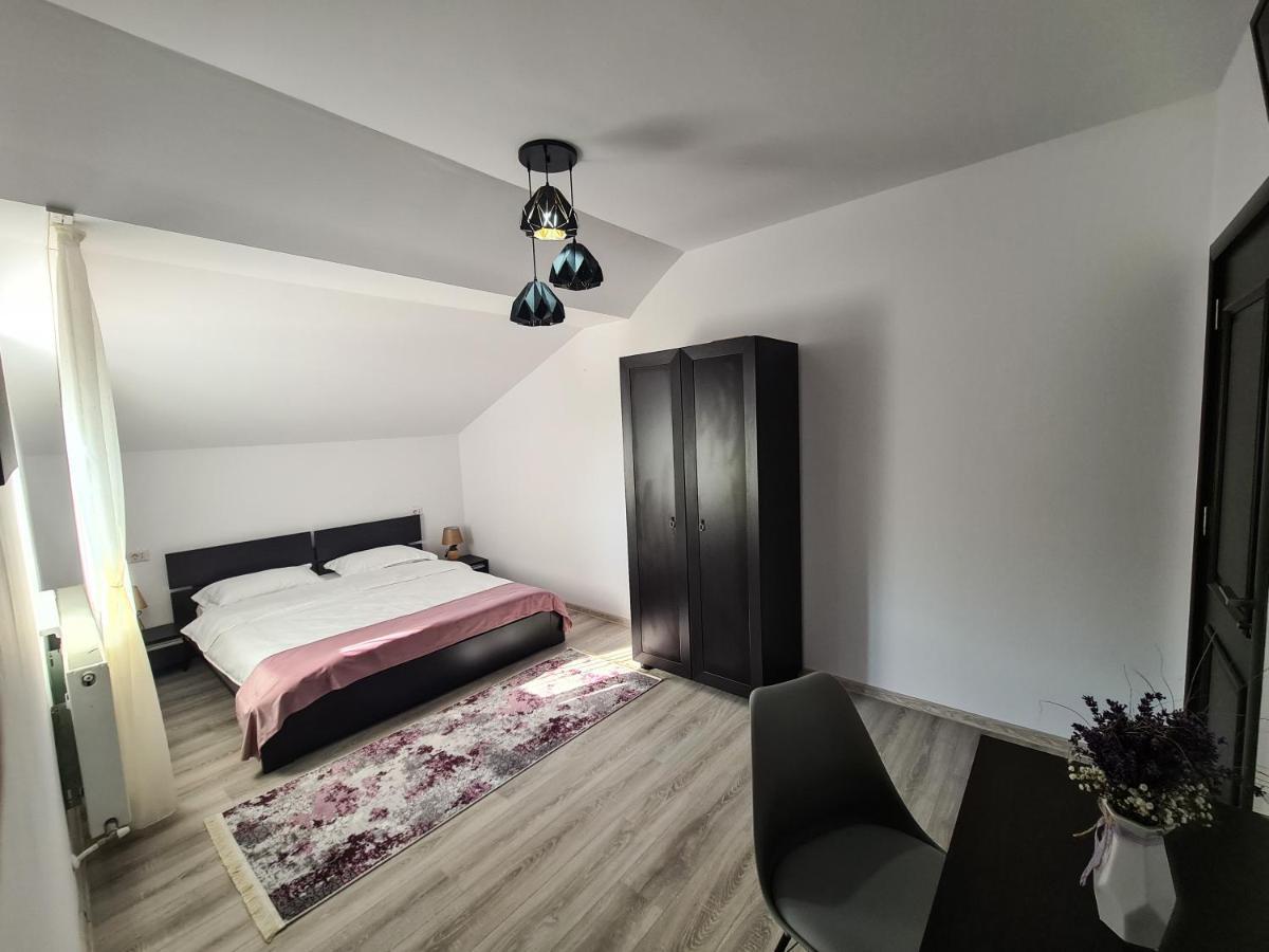 Pensiunea Lavanda, Piatra-Neamt Karácsonkő Kültér fotó